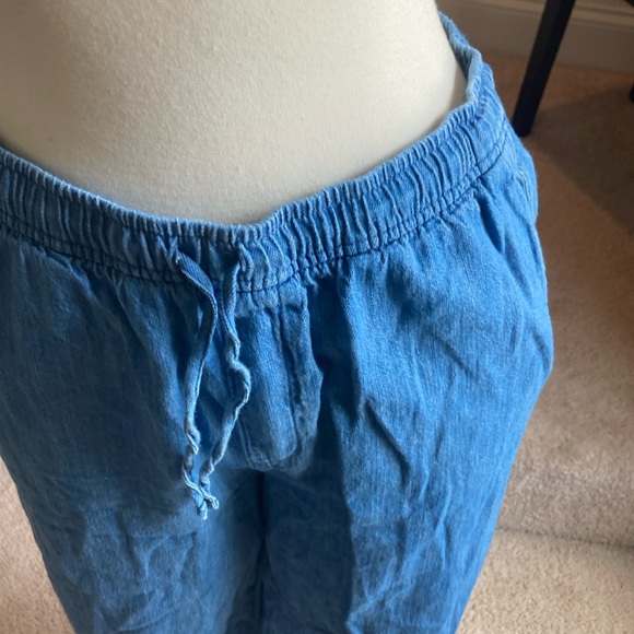 Old Navy Children’s Wide Legged Light Weight “Jeans” - Picture 5 of 5